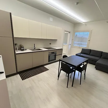 - Minghetti House 1 * كابري