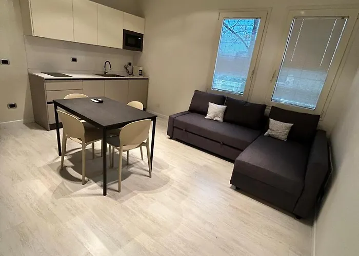 - Minghetti House 1 شقة كابري