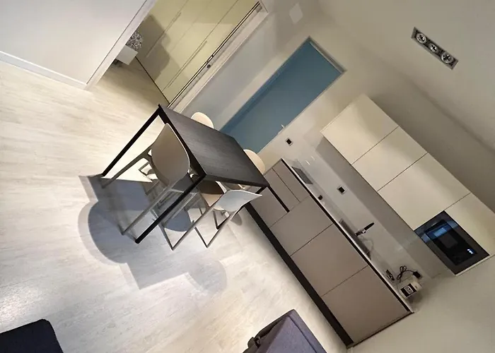 - Minghetti House 1 كابري