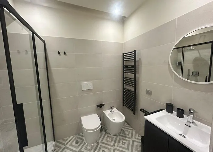 - Minghetti House 1 شقة