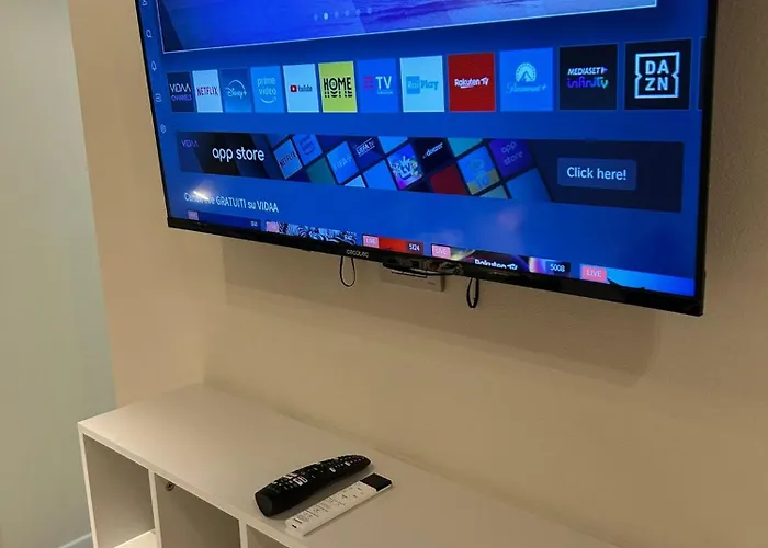 - Minghetti House 1 *