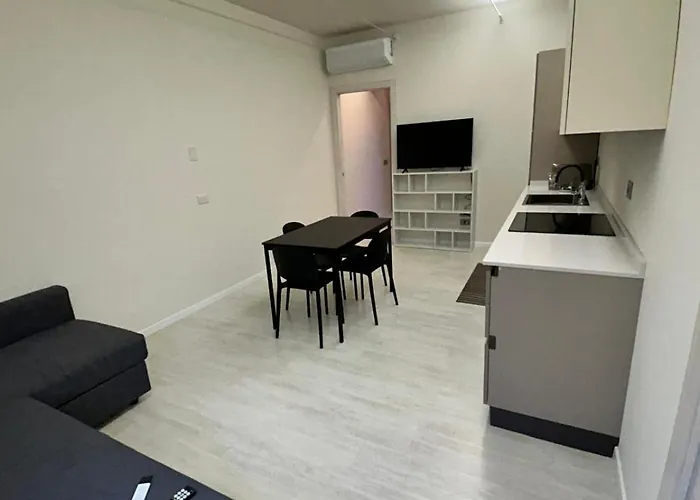 - Minghetti House 1 아파트 카르피