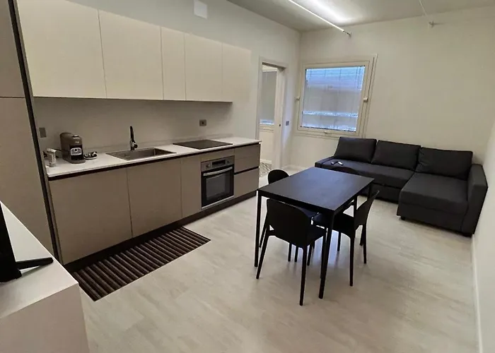 - Minghetti House 1 *